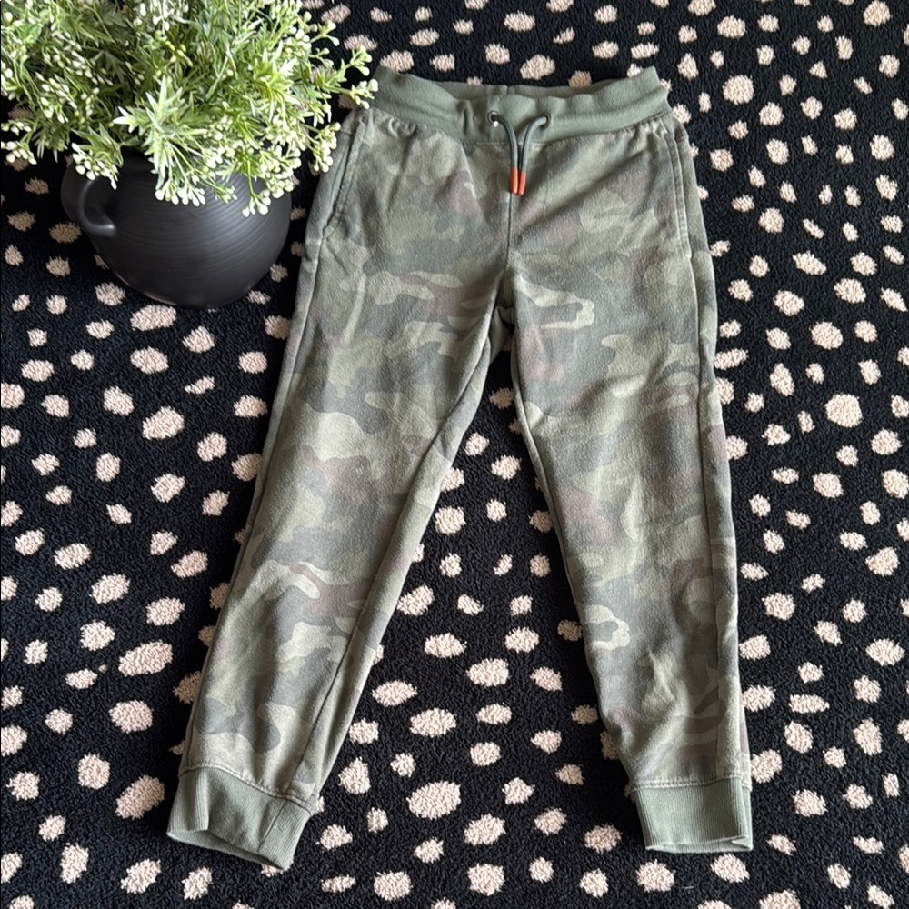 Camouflage Cat & Jack Girl’s Jogger Pants